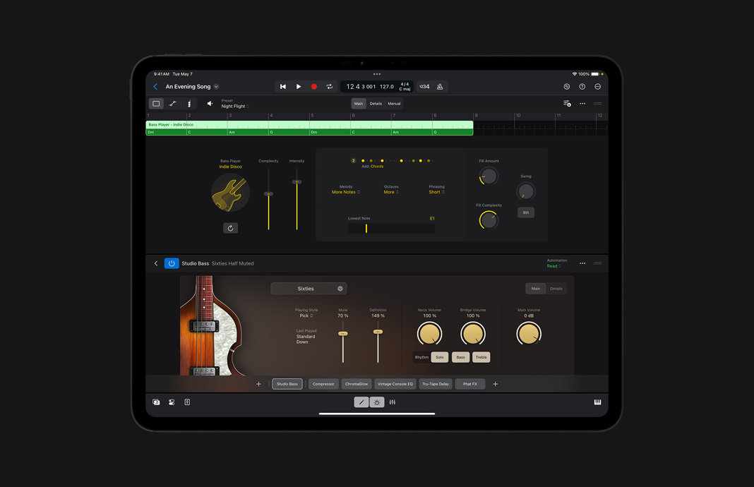 在 iPad Pro 上使用 iPad 版 Logic Pro 创作并演奏低音声部。