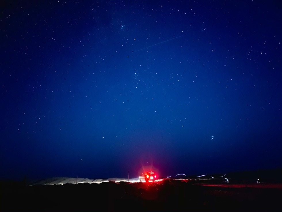 小北 使用 iPhone 12 Pro Max 广角摄像头的夜间模式于阿拉善右旗拍摄。