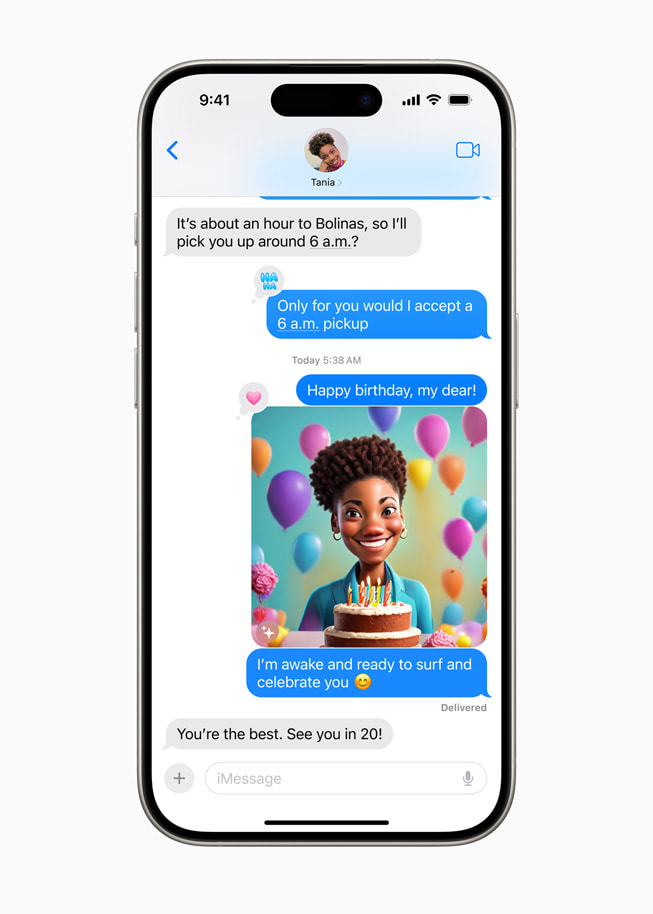 iPhone 15 Pro 显示一段文字信息对话，包括一个动画生日图像。