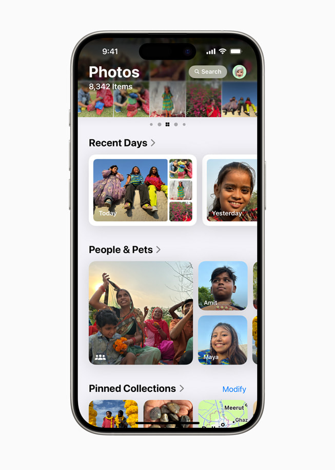iPhone 15 Pro 的照片 app 中显示着带有“近日”和“人物与宠物”标签的照片集。