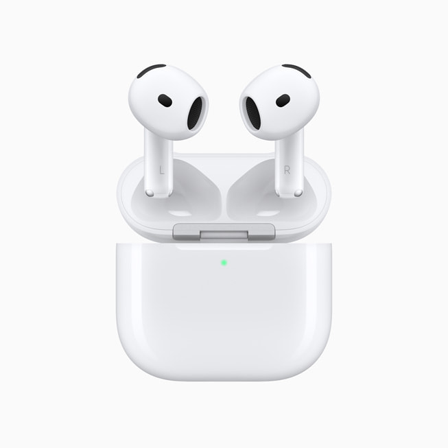 悬浮在充电盒上方的 AirPods 4（支持主动降噪）。 