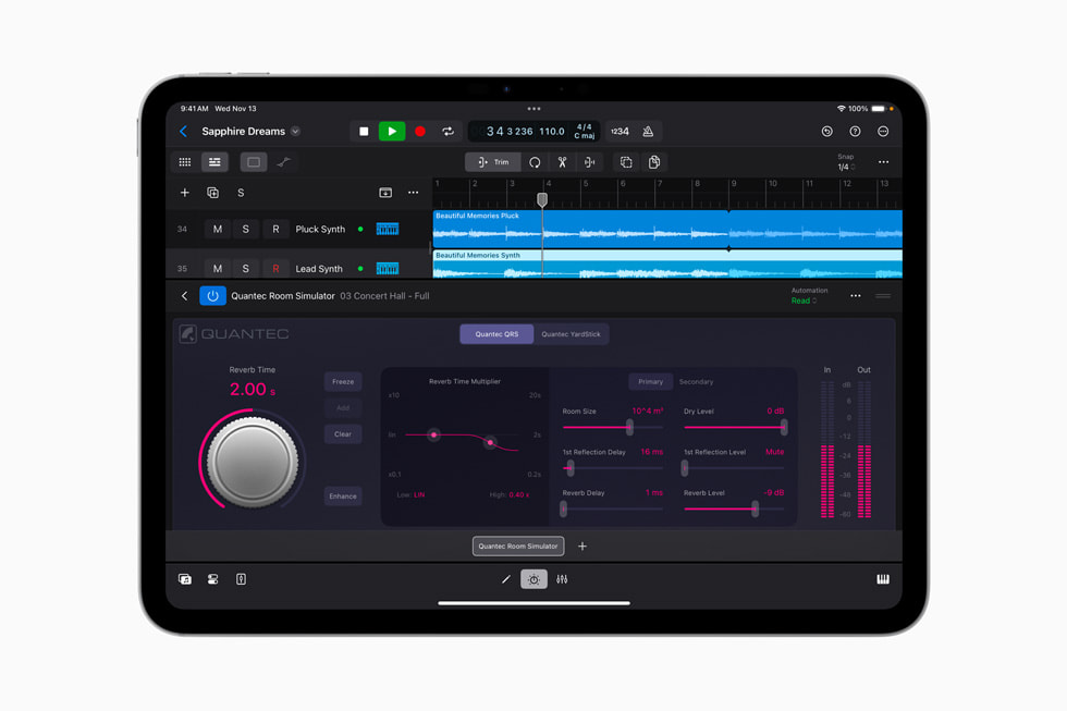 iPad Pro 上的 iPad 版 Logic Pro 2.1 中显示着 Quantec Room Simulator 插件。