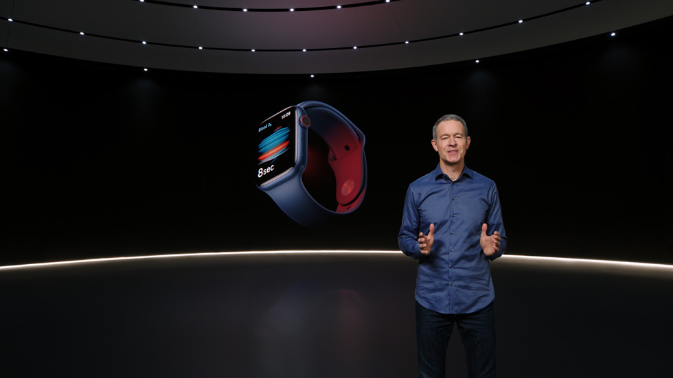 Jeff Williams 介绍 Apple Watch Series 6。
