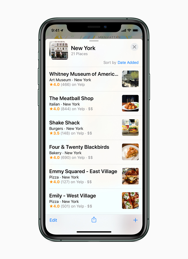 iPhone 11 Pro 屏幕上显示重新设计的地图 app 的收藏功能。