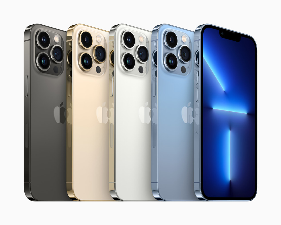 石墨色、金色、银色和远峰蓝色的 iPhone Pro。