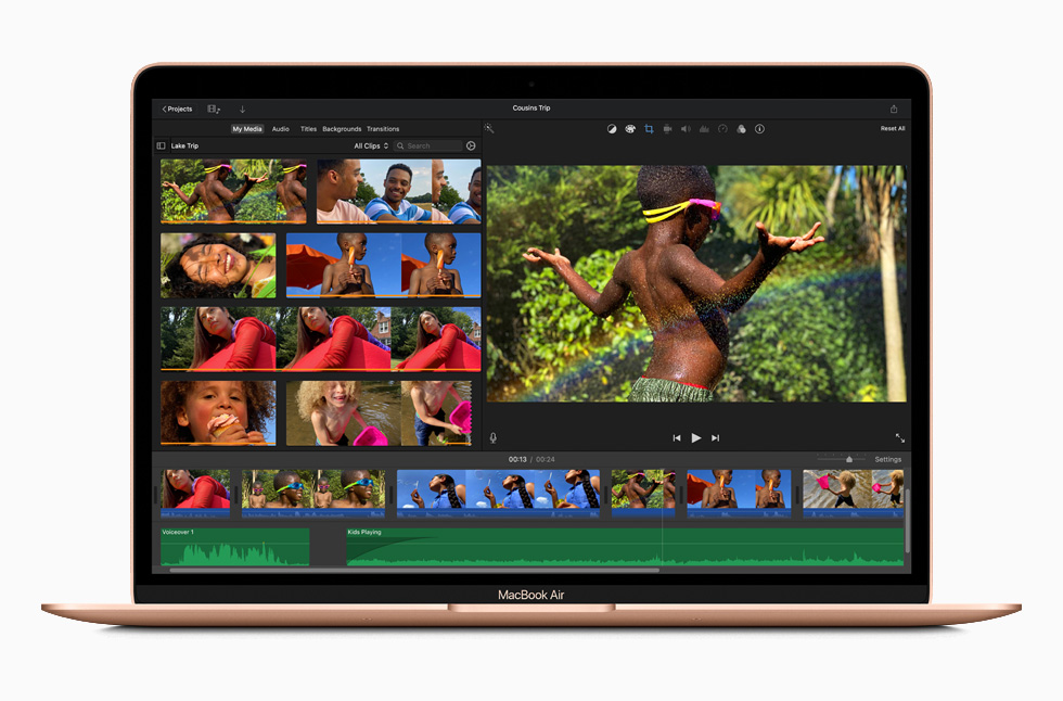 MacBook Air 上的 iMovie 剪辑 app。