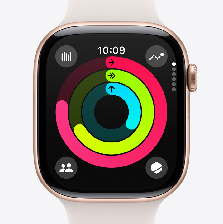 Apple Watch Series 10 显示健身记录 app，展示“活动”、“锻炼”和“站立”三个圆环的进度。